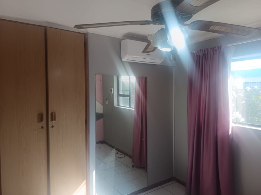 3 Bedroom Property for Sale in Rhodesdene Northern Cape